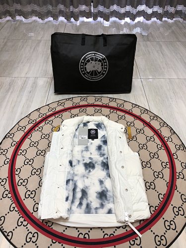 Canada Goose White Tonal-Logo Stand-Collar Puffer Vest
