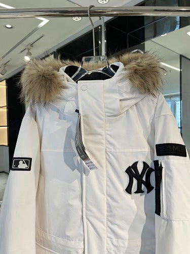 MLB New York Yankees Unisex Fur-Trim Hooded Down Jacket