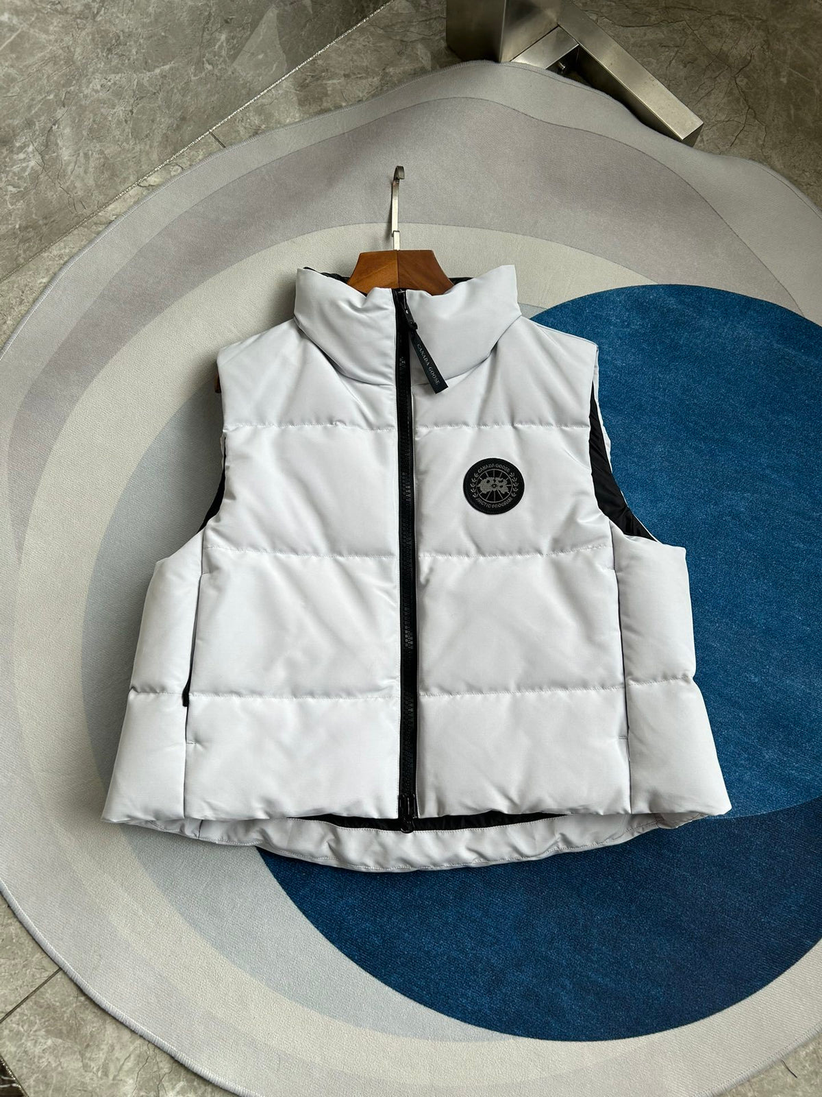 Canada Goose Grandview Black Label White Cropped Down Vest