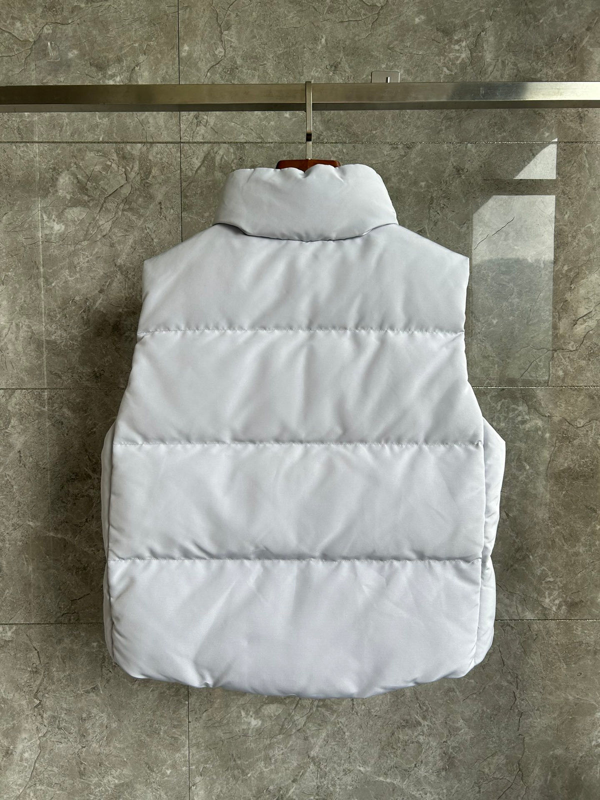 Canada Goose Grandview Black Label White Cropped Down Vest