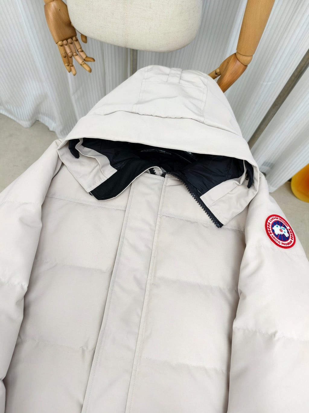 Canada Goose Wyndham White Fur-Trim Hooded Down Jacket