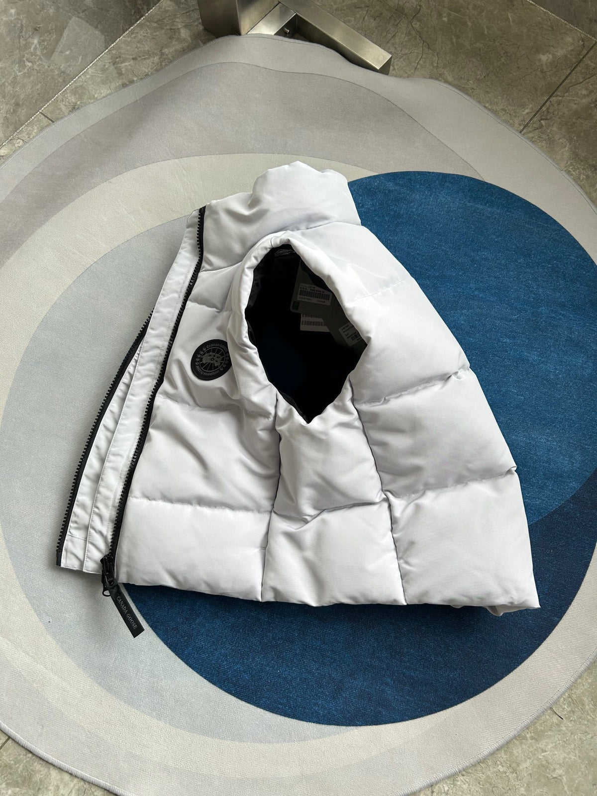 Canada Goose Grandview Black Label White Cropped Down Vest