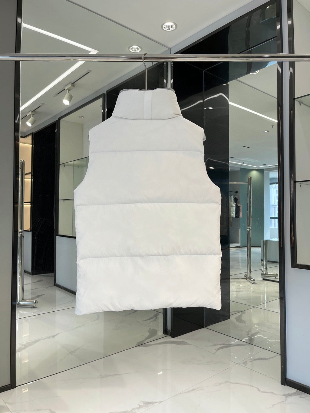 Canada Goose White Logo Stand-Collar Puffer Vest