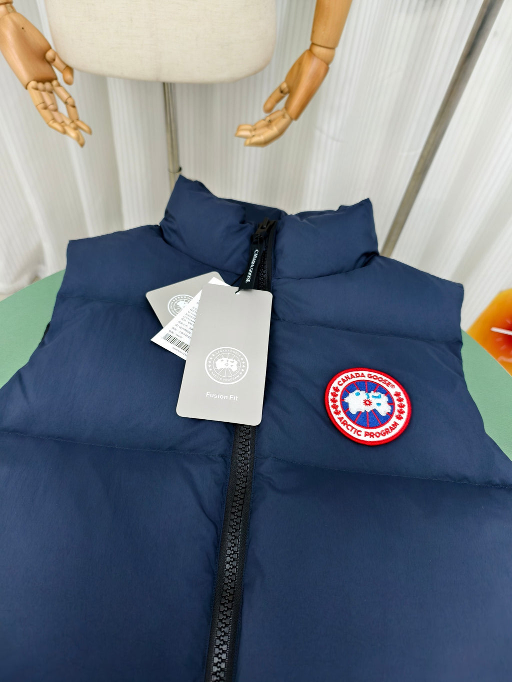 Canada Goose Freestyle Crew Navy Stand-Collar Down Vest