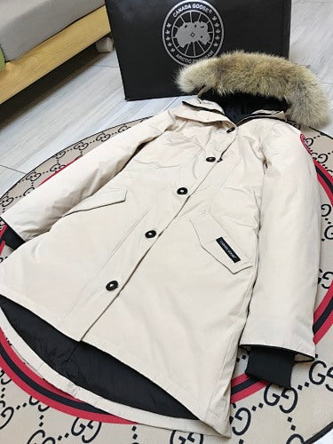 Canada Goose Women's Hooded Fishtail Parka in Cream